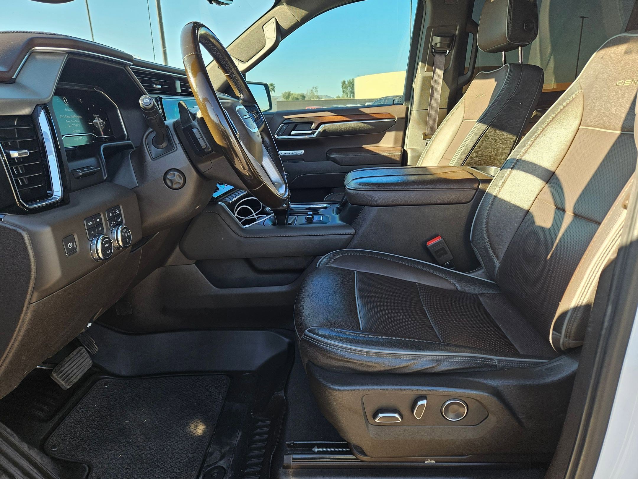 Used 2024 GMC Sierra 1500 Denali w/ Denali Reserve Package image 18