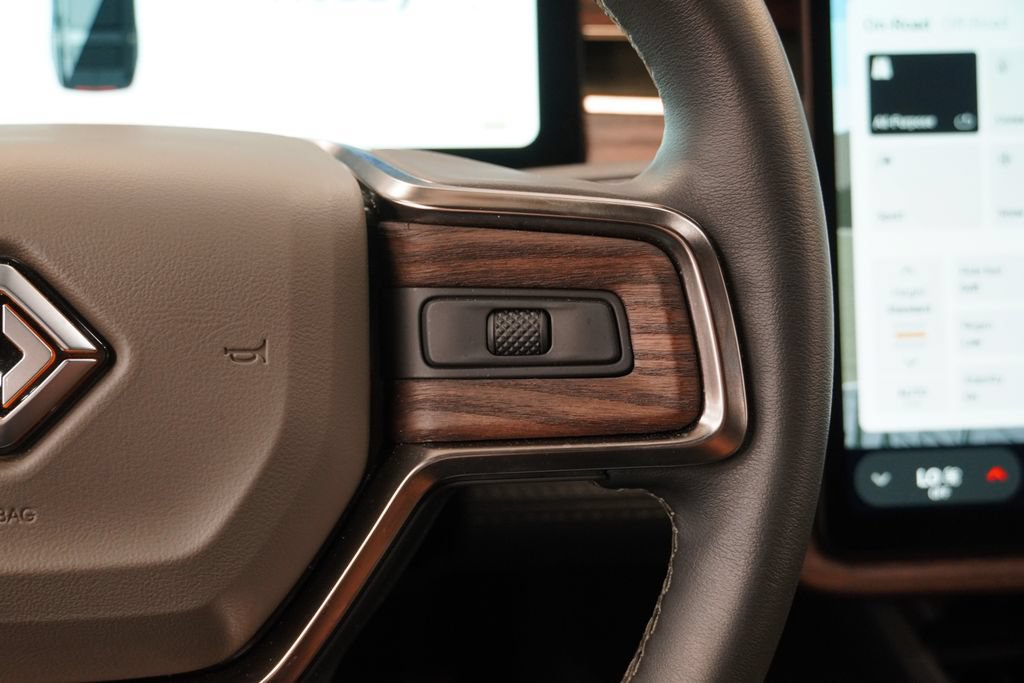 Used 2023 Rivian R1S Launch Edition AWD/4WD image 40