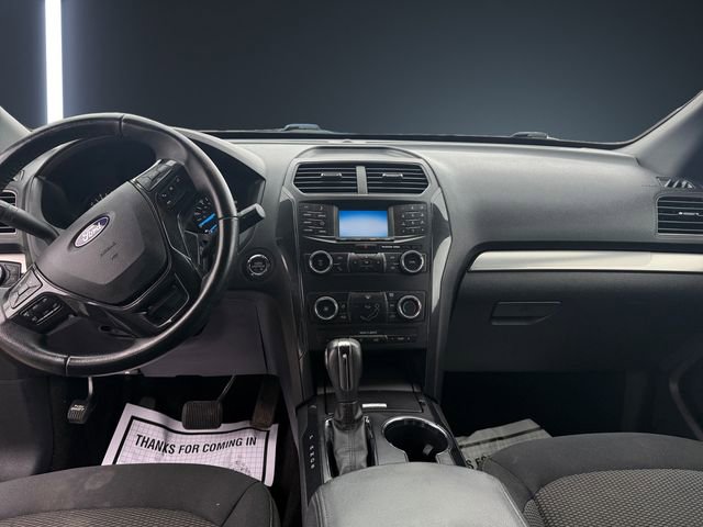 Used 2019 Ford Explorer XLT image 10