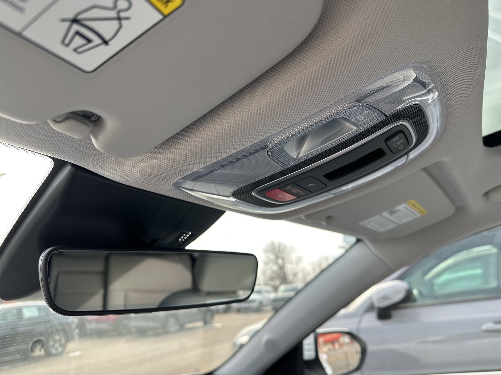 Used 2025 Hyundai Kona Limited image 65