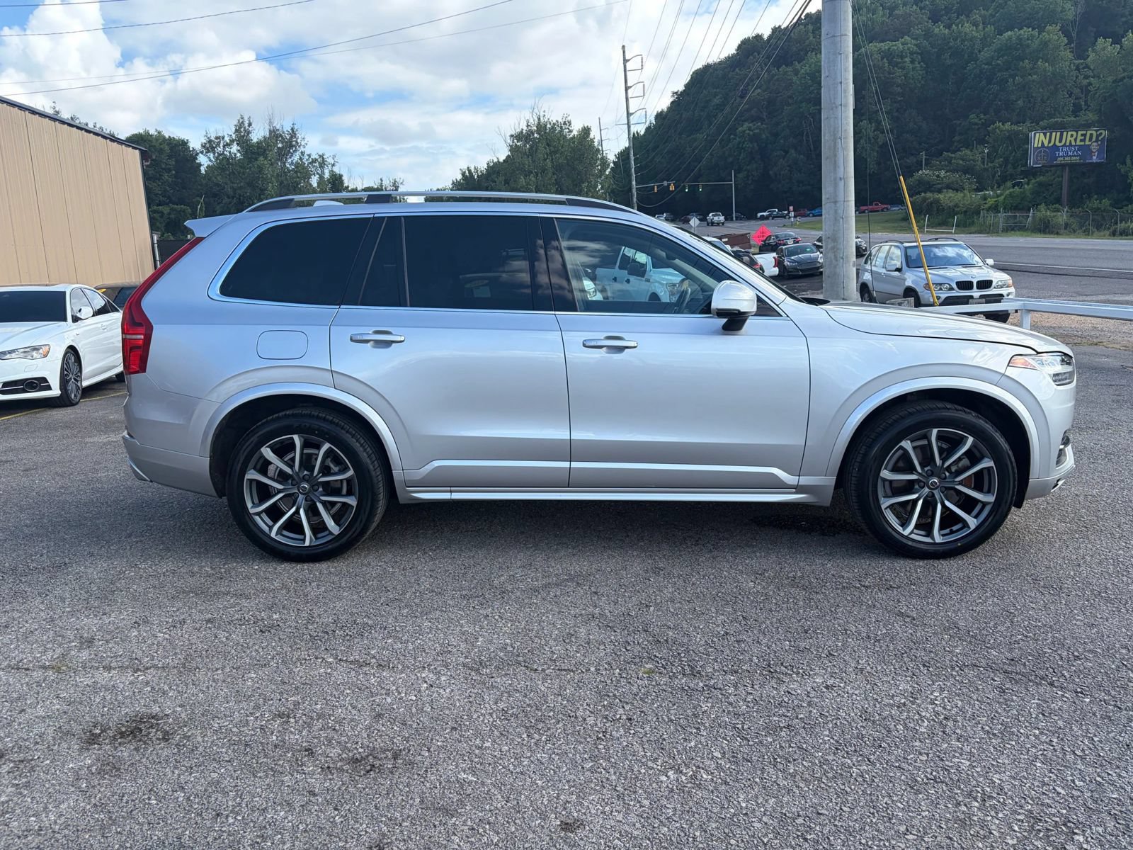 Used 2019 Volvo XC90 T6 Momentum w/ Protection Package Premier AWD/4WD image 4