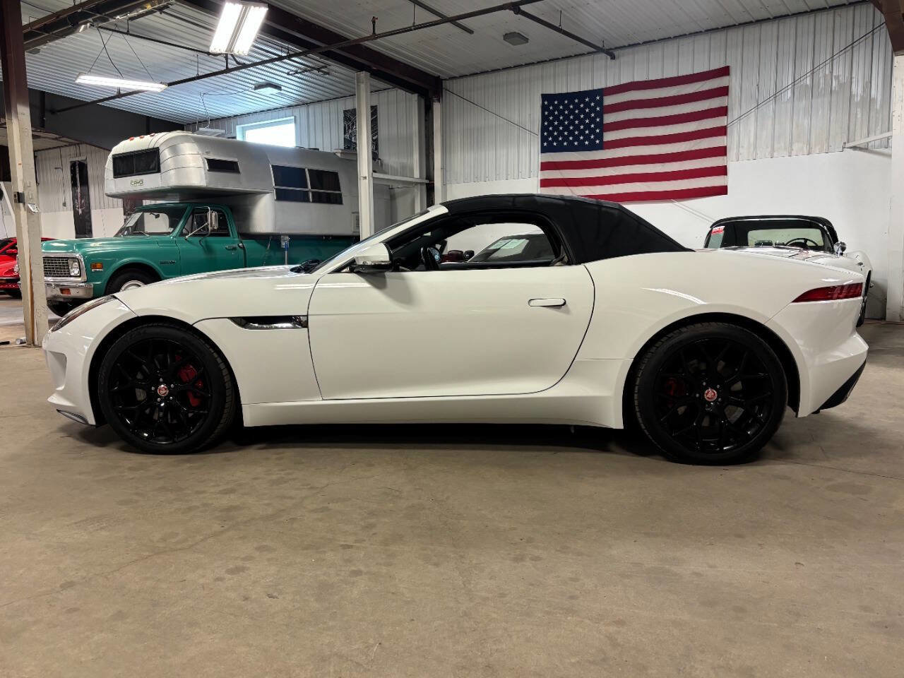 Used 2014 Jaguar F-TYPE Convertible RWD image 3