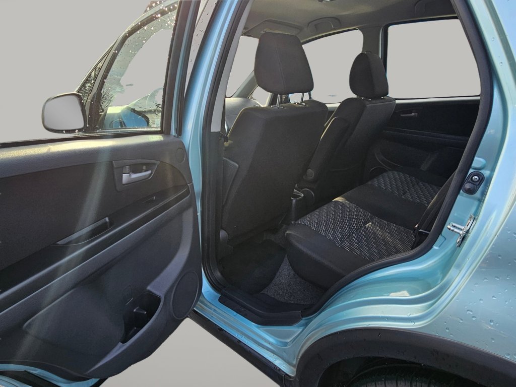 Used 2009 Suzuki SX4 AWD Hatchback image 21