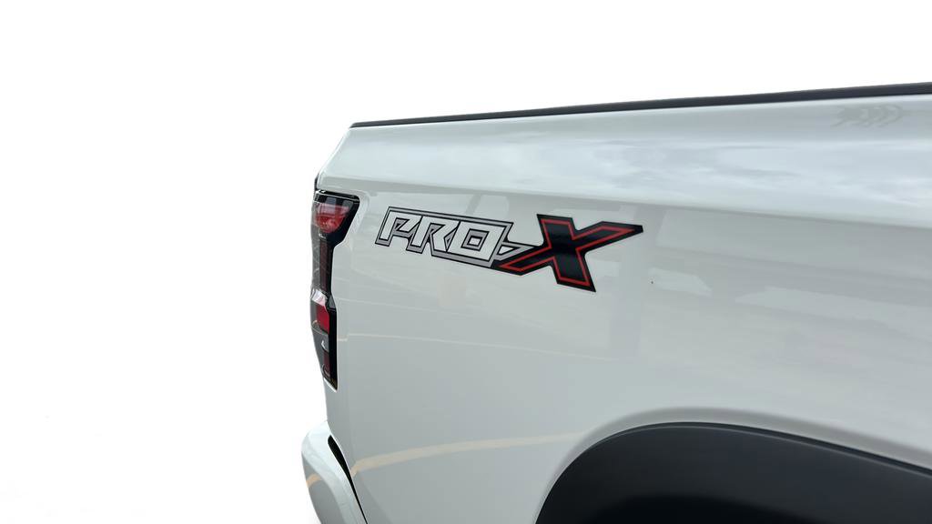 Used 2022 Nissan Frontier Pro-X w/ Pro-X Premium Package RWD image 33