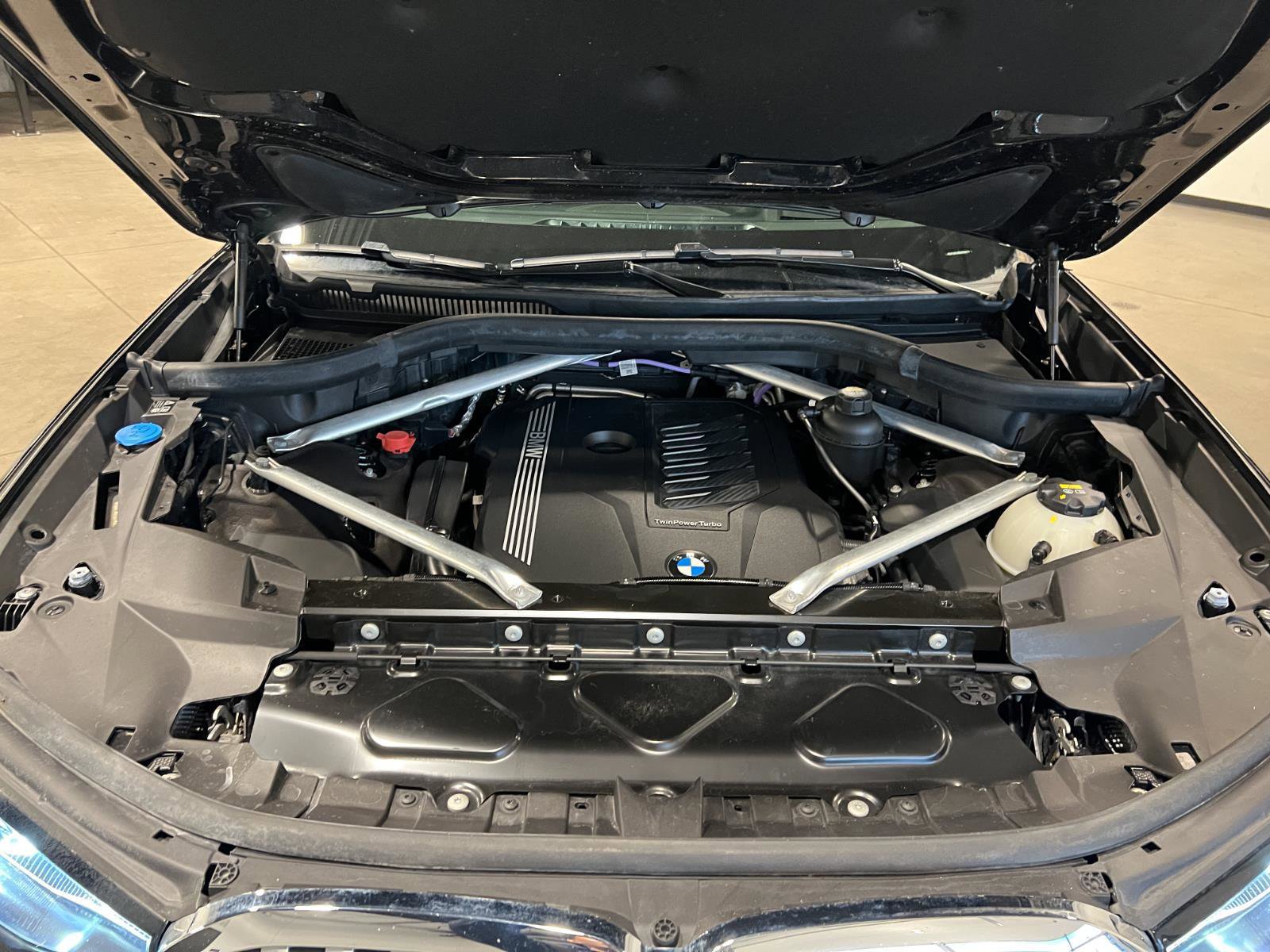 Used 2021 BMW X7 xDrive40i w/ M Sport Package image 60