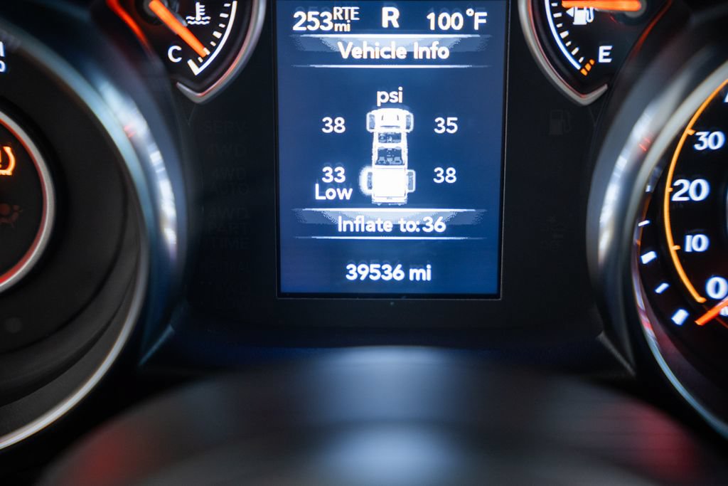 Certified 2022 Jeep Gladiator Sport AWD/4WD image 42