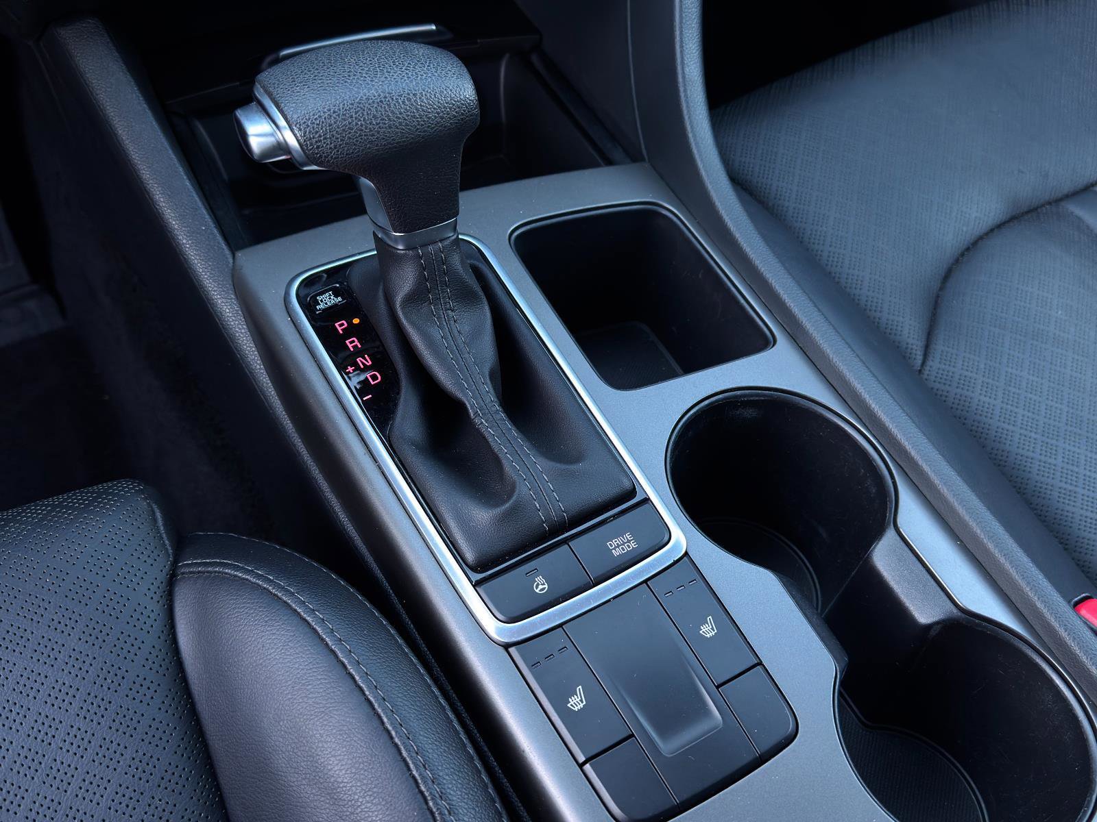 Used 2020 Kia Optima SE image 19