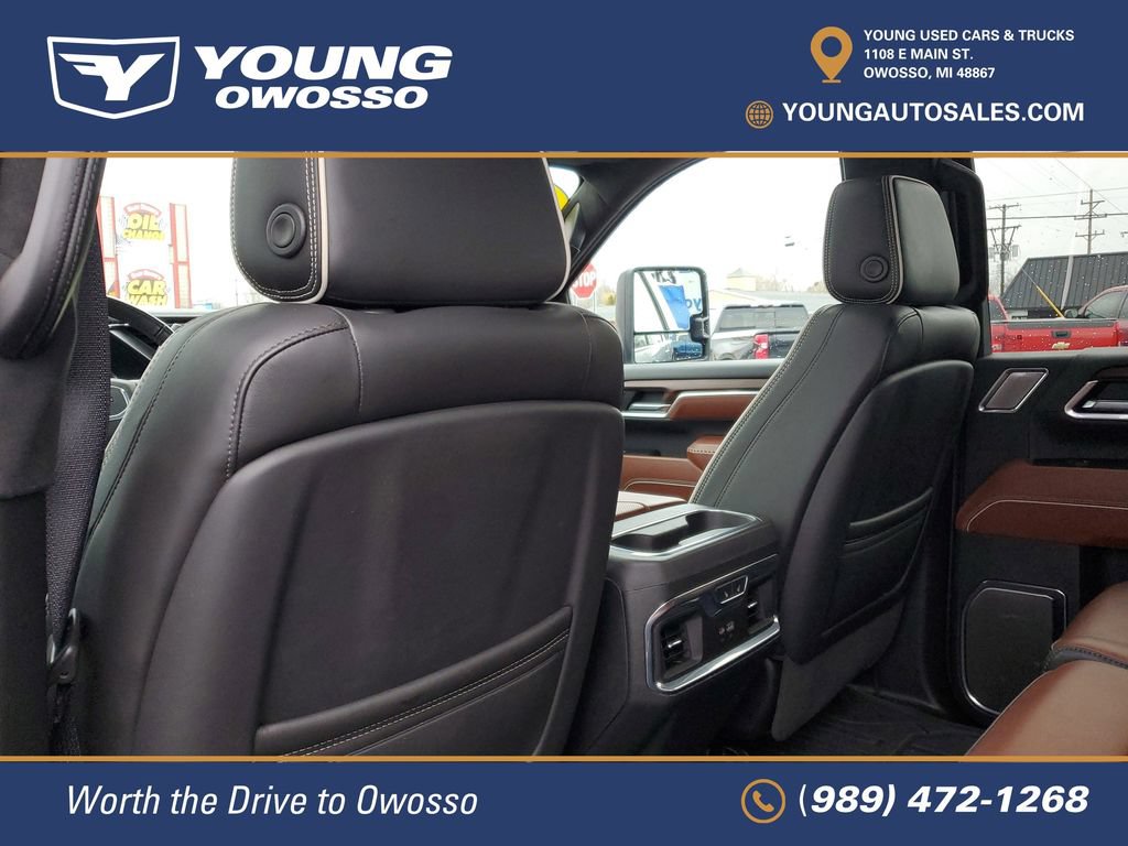 Used 2024 GMC Sierra 3500 Denali Ultimate AWD/4WD image 32