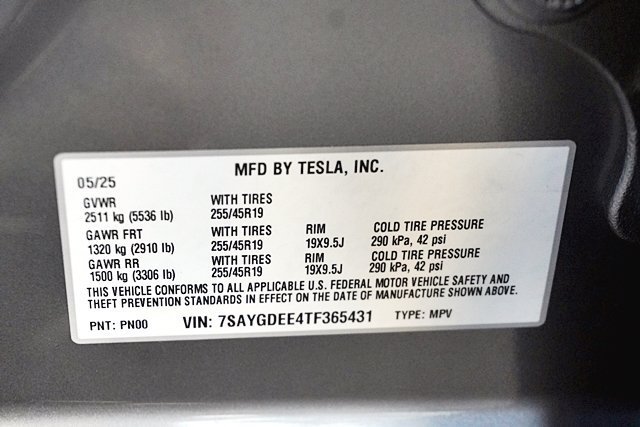 Used 2026 Tesla Model Y Long Range AWD/4WD image 13