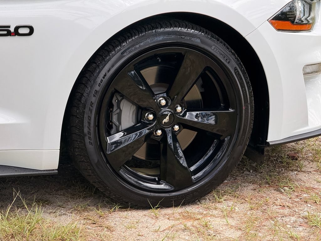 Used 2021 Ford Mustang GT Premium w/ Equipment Group 401A RWD image 10