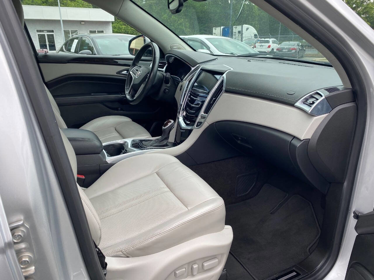 Used 2013 Cadillac SRX Performance w/ Driver Awareness Package FWD image 11