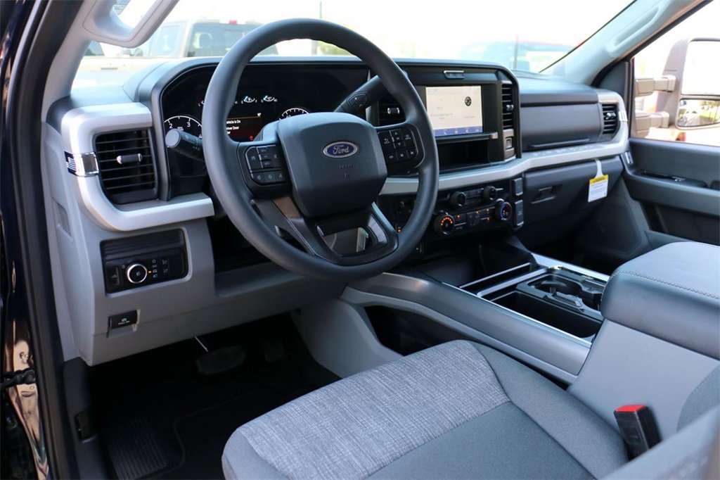 New 2025 Ford F250 XLT w/ 360-Degree Camera Package image 17