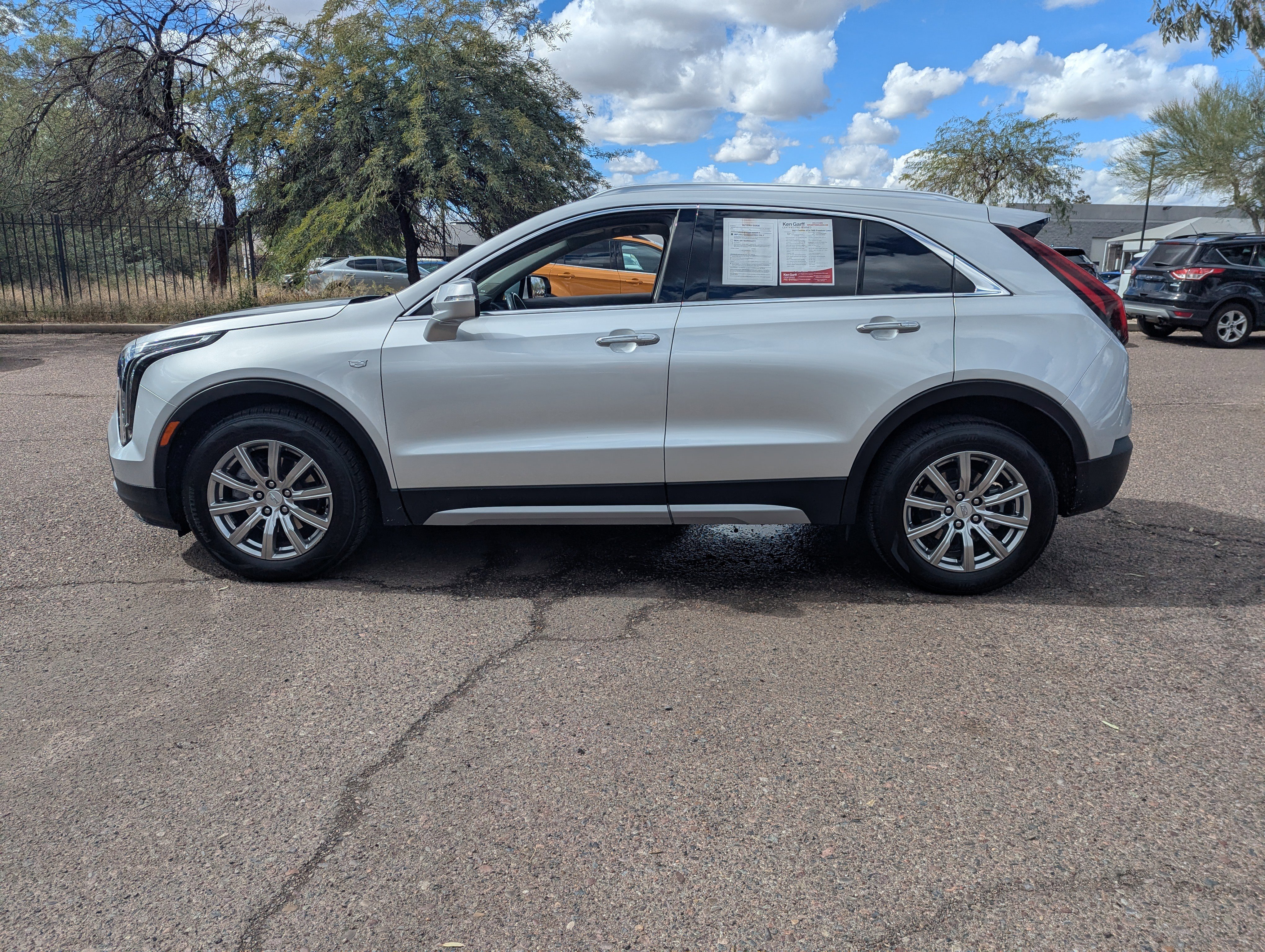 Used 2021 Cadillac XT4 Premium Luxury image 5