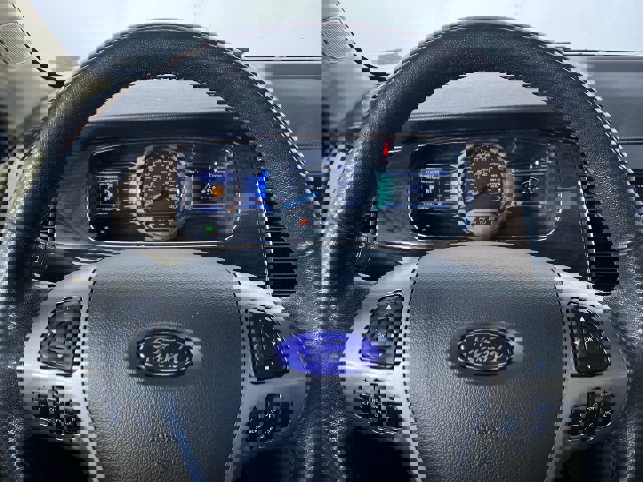 Used 2018 Ford Taurus Limited w/ Driver Assist Package image 3