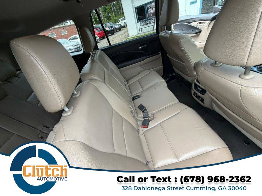 Used 2016 Honda Pilot Touring image 23