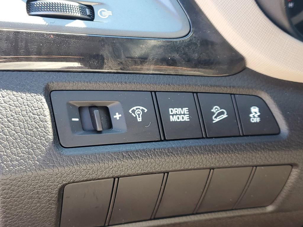 Used 2017 Hyundai Santa Fe Sport image 28