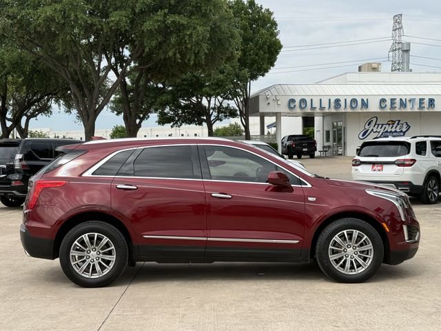 Used 2017 Cadillac XT5 Luxury w/ Driver Awareness Package image 3