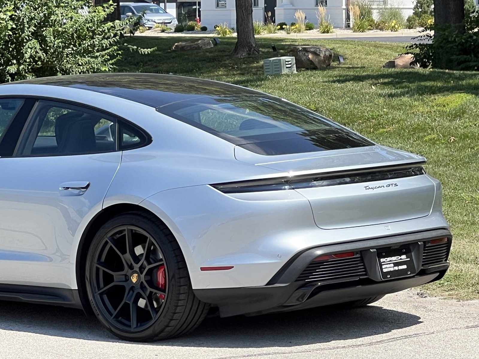 Certified 2022 Porsche Taycan GTS image 10