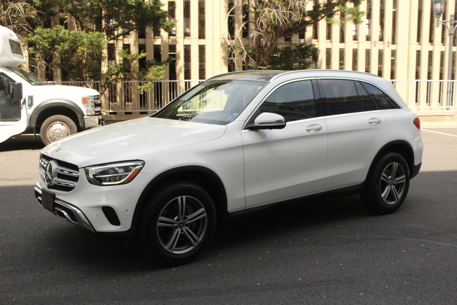 Used 2021 Mercedes-Benz GLC 300 4MATIC image 12