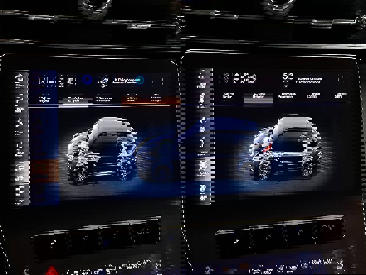 Used 2023 Maserati Grecale GT image 33