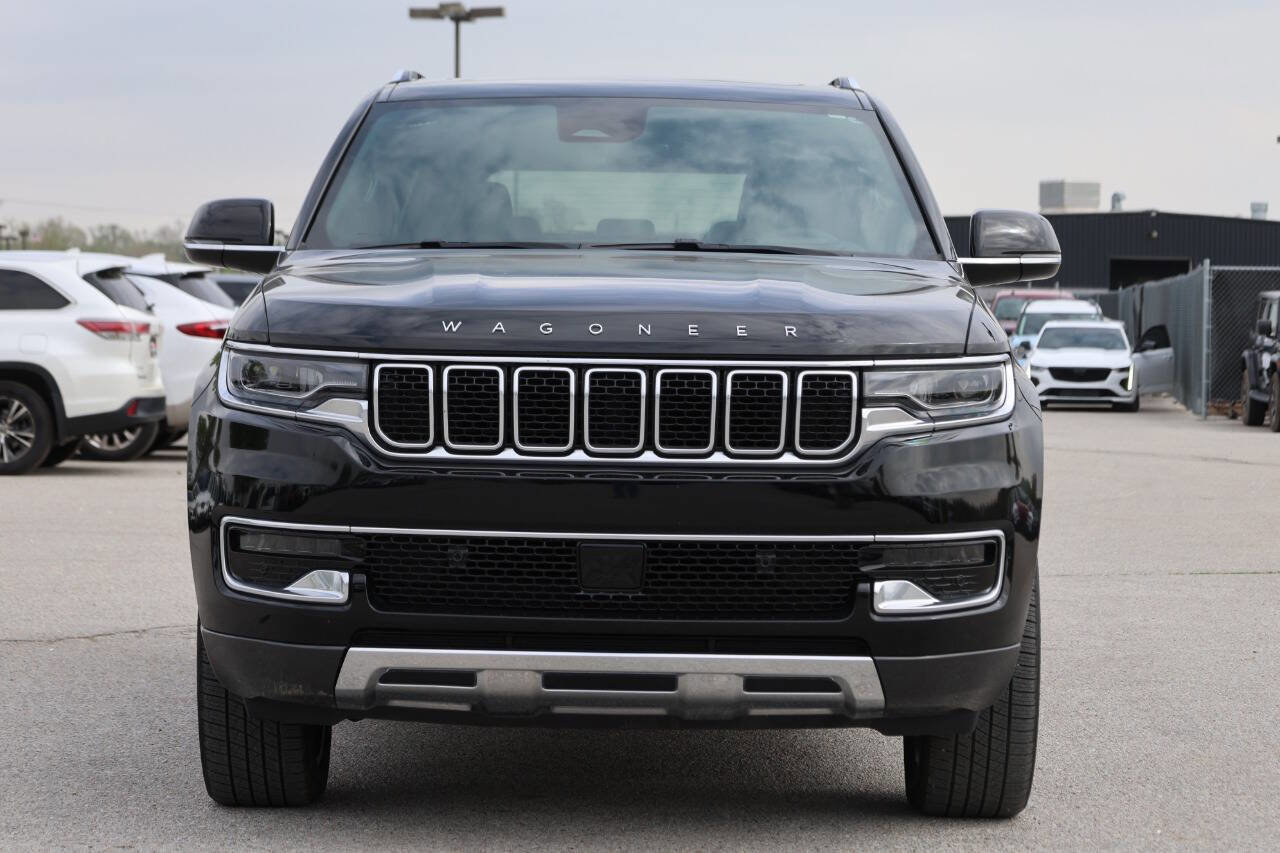 Used 2022 Jeep Wagoneer Series III w/ Premium Group I AWD/4WD image 5
