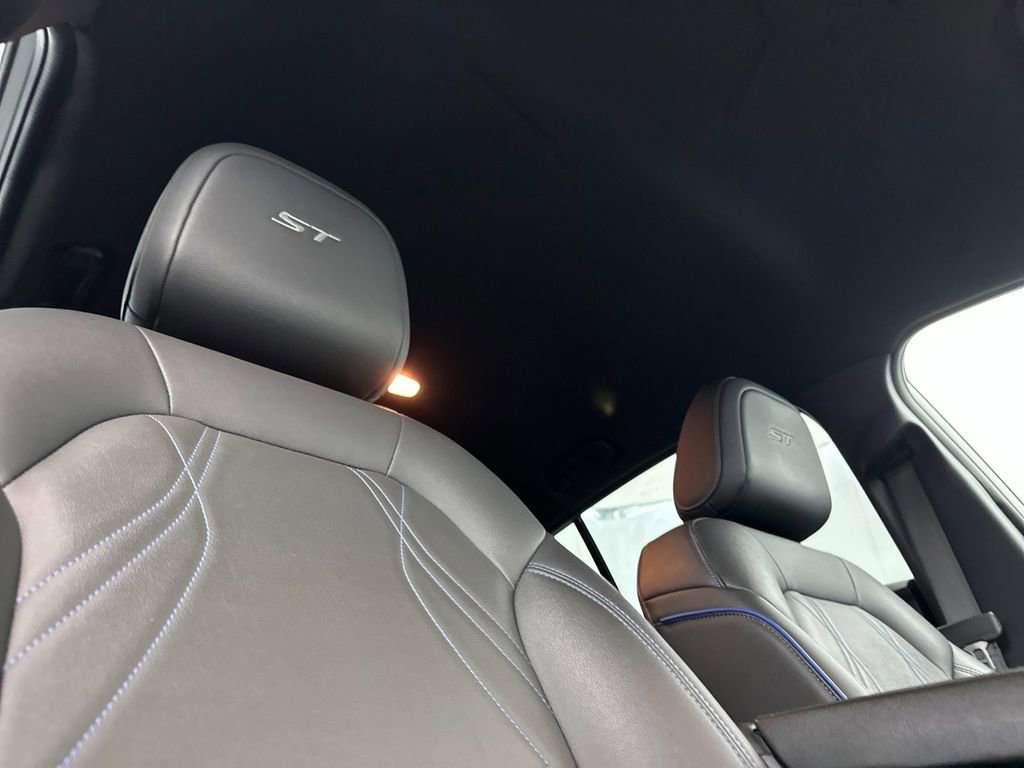 Used 2025 Buick Envista Sport Touring FWD image 16