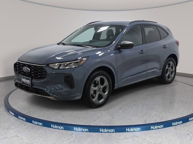 Used 2023 Ford Escape ST-Line w/ Tech Pack #1 AWD/4WD image 1