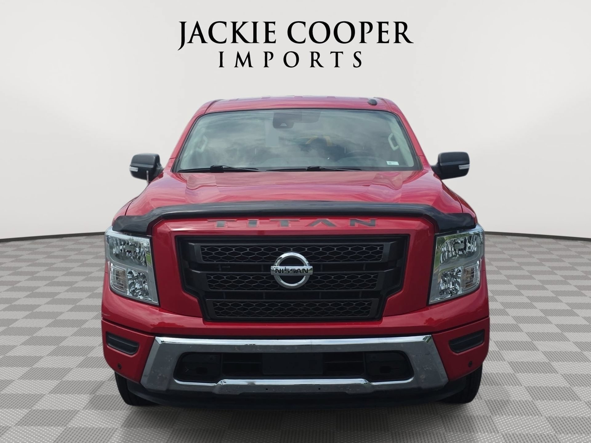 Used 2020 Nissan Titan SV w/ SV Convenience Package RWD image 2