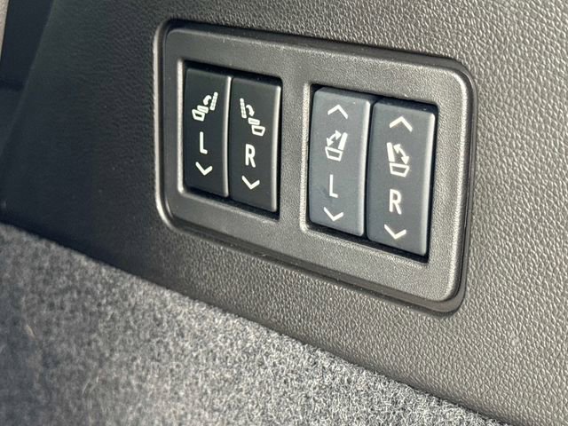 Used 2025 Cadillac XT6 Sport w/ LPO, Floor Liner Package image 6