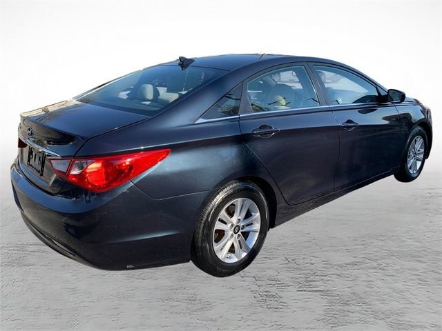 Used 2013 Hyundai Sonata GLS FWD image 3