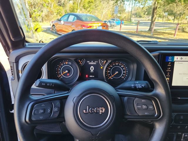 Used 2025 Jeep Gladiator Sport image 16