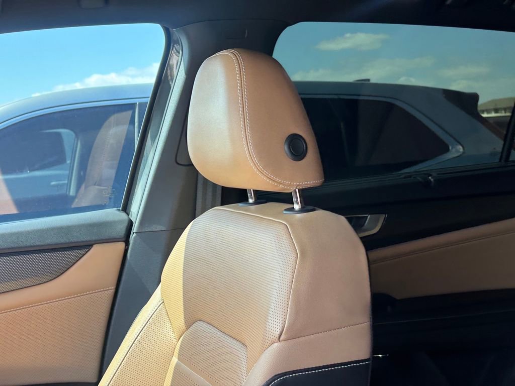 Used 2024 Volkswagen Atlas Cross Sport SEL R-Line image 13