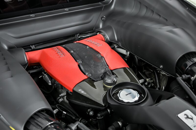 Used 2021 Ferrari F8 Tributo RWD image 16