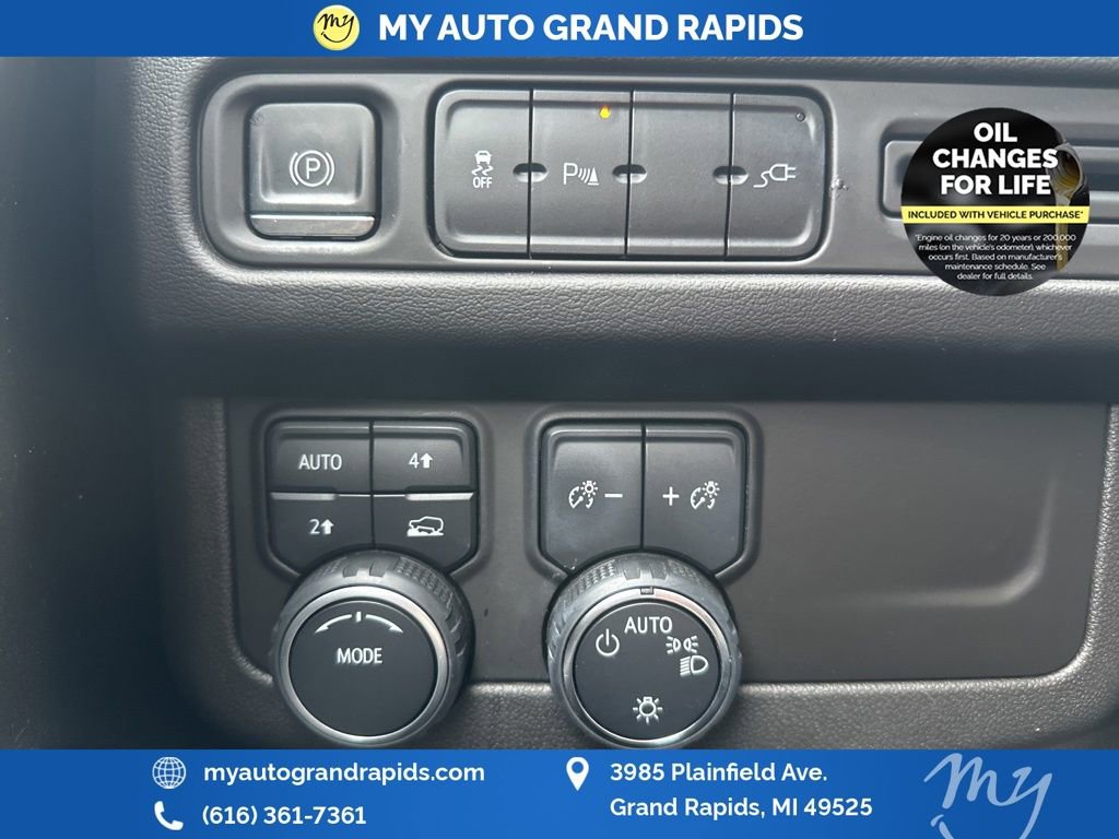 Used 2021 Chevrolet Tahoe RST image 46