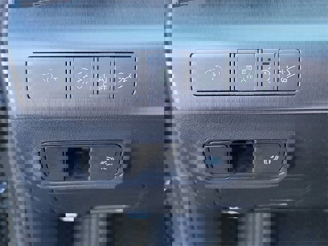 Certified 2024 Hyundai Kona SE image 25