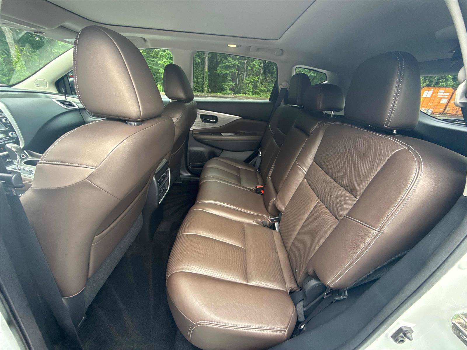 Used 2016 Nissan Murano Platinum w/ Platinum Technology Package FWD image 12