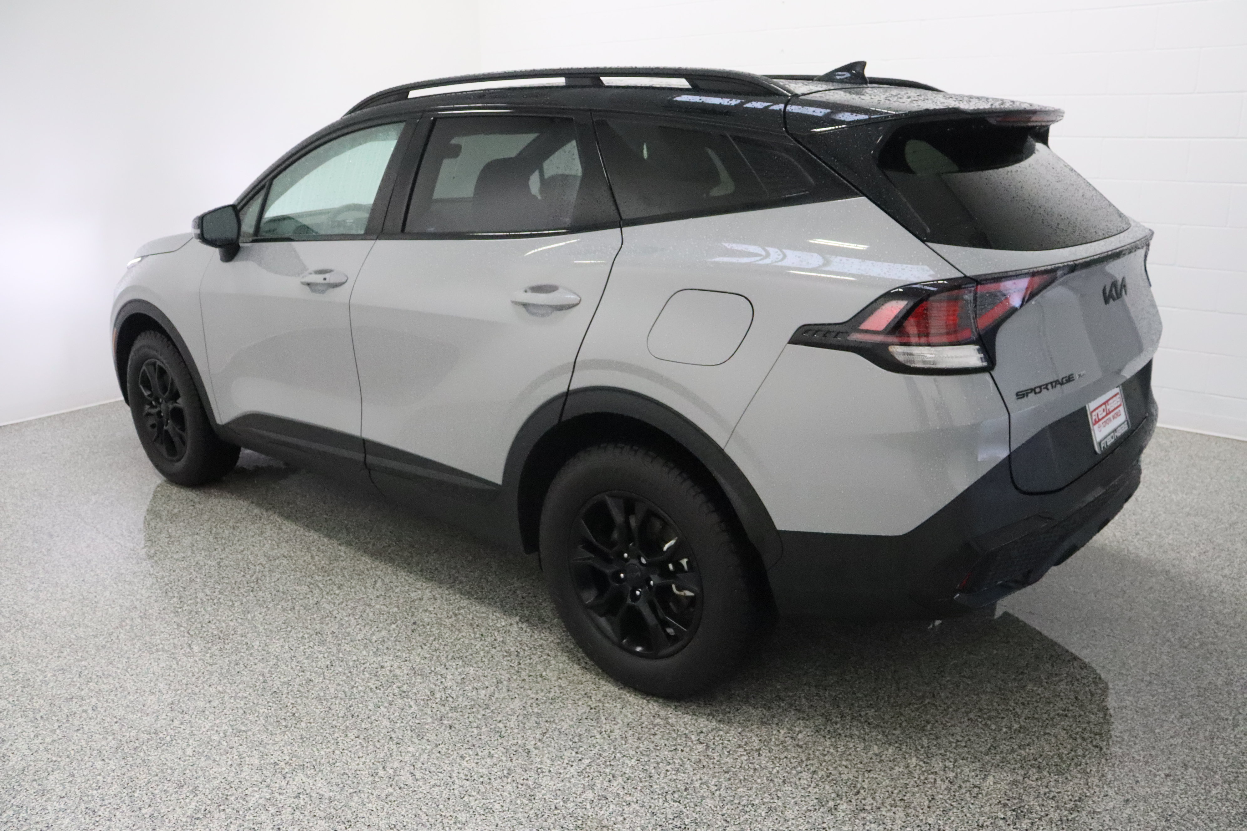Used 2025 Kia Sportage X-Pro AWD/4WD image 9