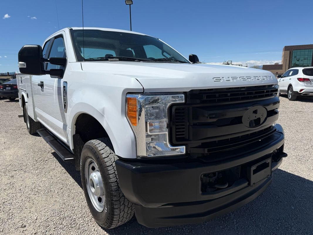 Used 2017 Ford F250 XL w/ Power Equipment Group AWD/4WD image 2