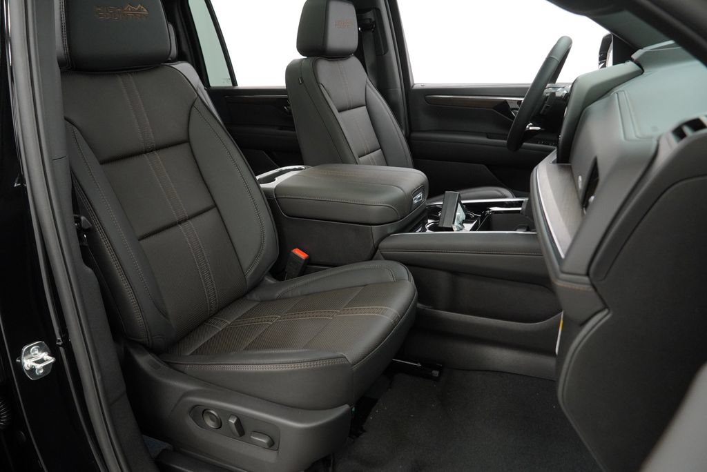New 2026 Chevrolet Suburban High Country AWD/4WD image 33