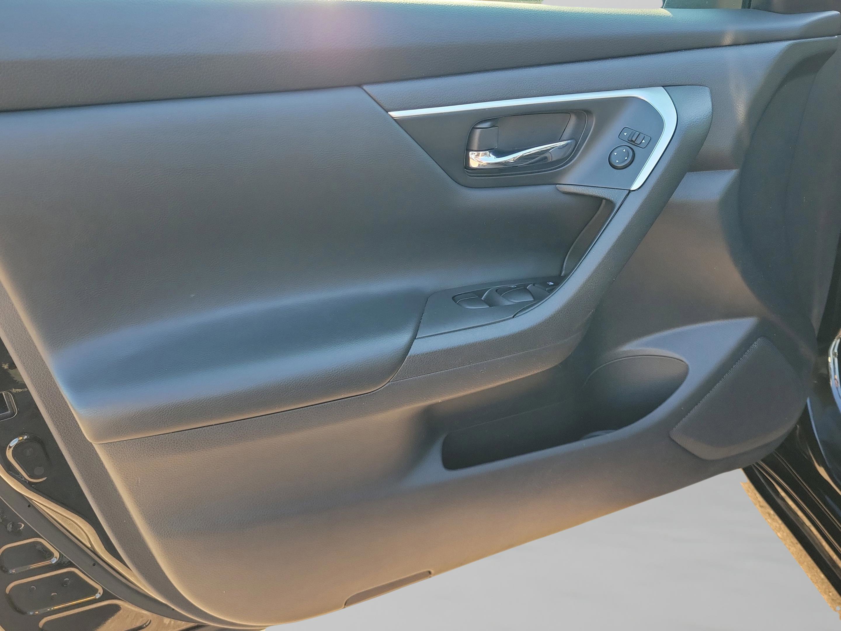 Used 2017 Nissan Altima 2.5 S w/ Power Driver Seat Package image 17