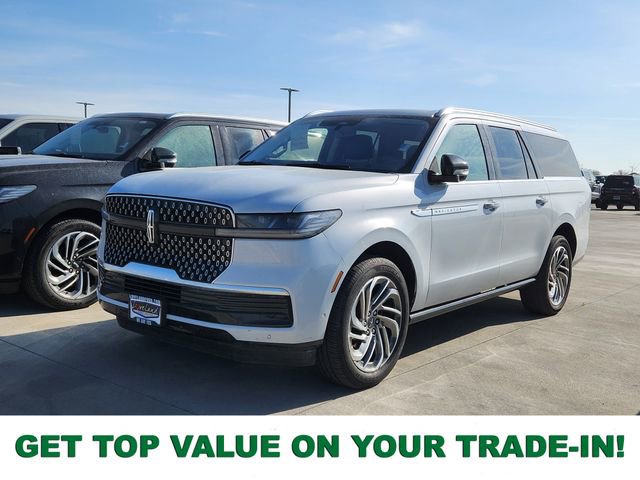 Used 2025 Lincoln Navigator L Reserve image 1