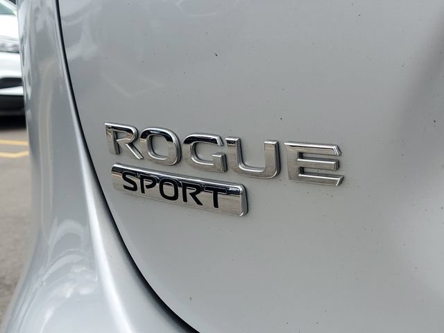 Used 2019 Nissan Rogue Sport SV AWD/4WD image 6
