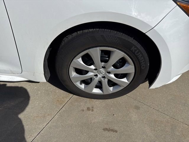 Used 2023 Toyota Corolla LE image 9