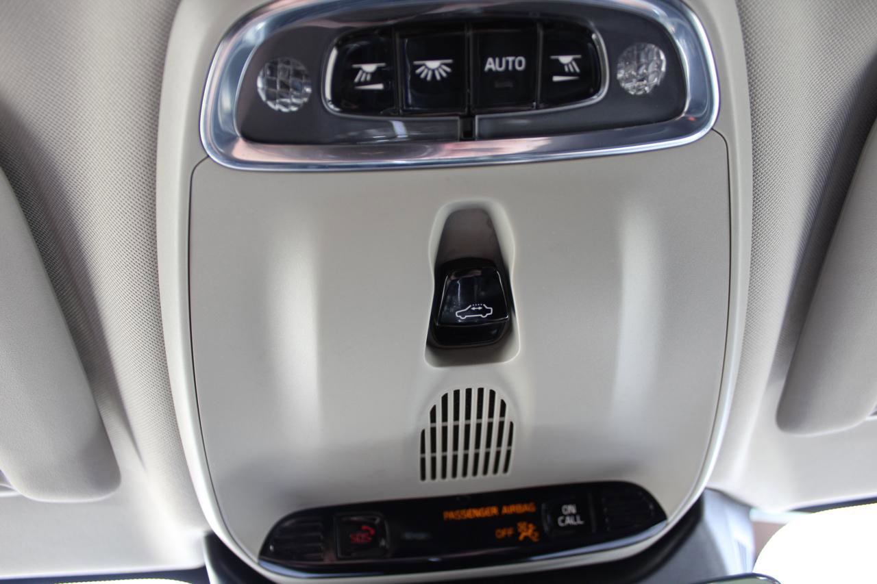 Used 2020 Volvo V60 T5 Cross Country image 76