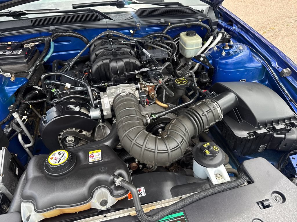 Used 2005 Ford Mustang Coupe RWD image 32