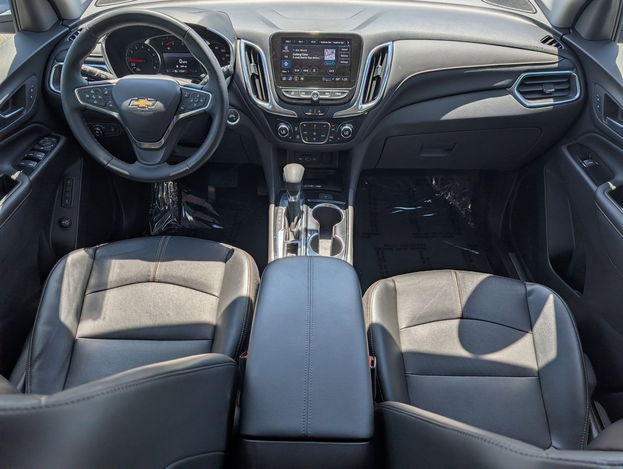 Used 2024 Chevrolet Equinox Premier AWD/4WD image 25