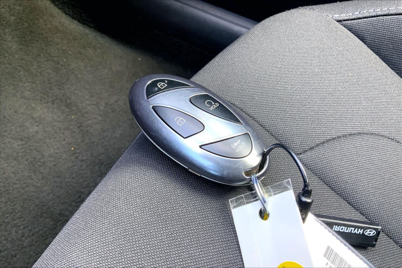 Used 2026 Hyundai Elantra Sport FWD image 13