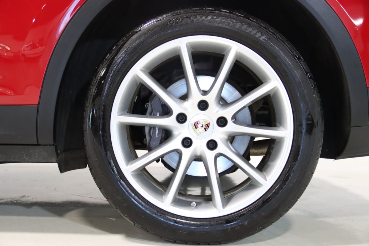 Used 2022 Porsche Cayenne Platinum Edition AWD/4WD image 91