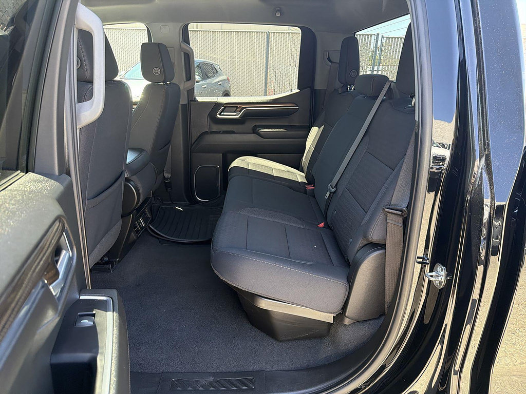 Used 2022 Chevrolet Silverado 1500 LT RWD image 24