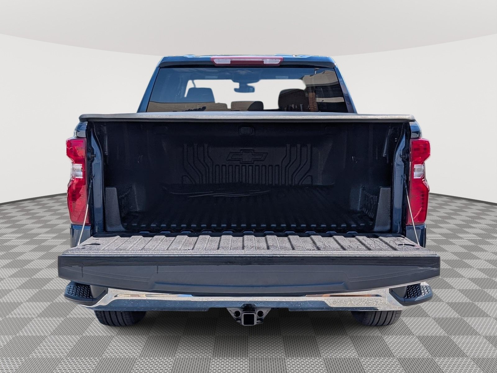 Used 2023 Chevrolet Silverado 1500 LT AWD/4WD image 13